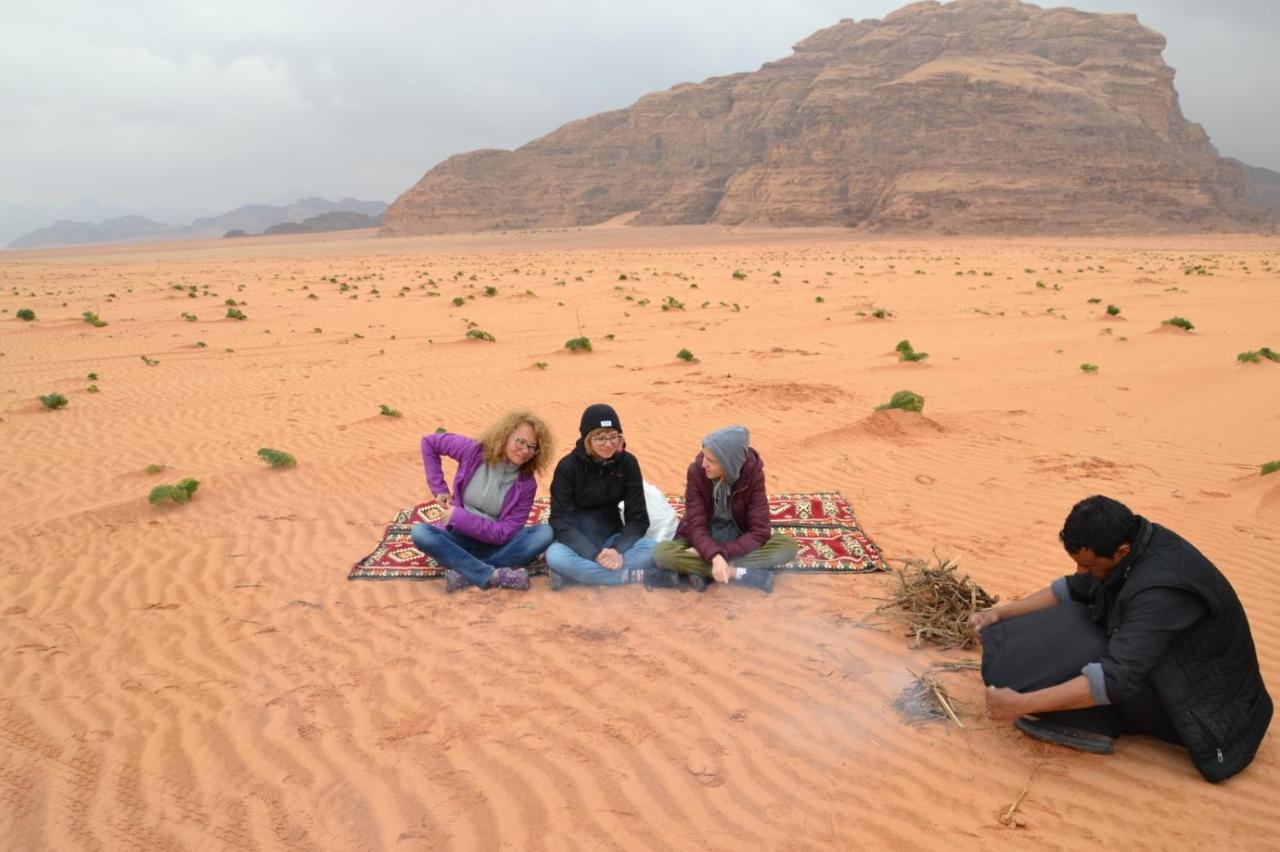 Wadi Rum Desert Secret Camp Вади Рум Екстериор снимка