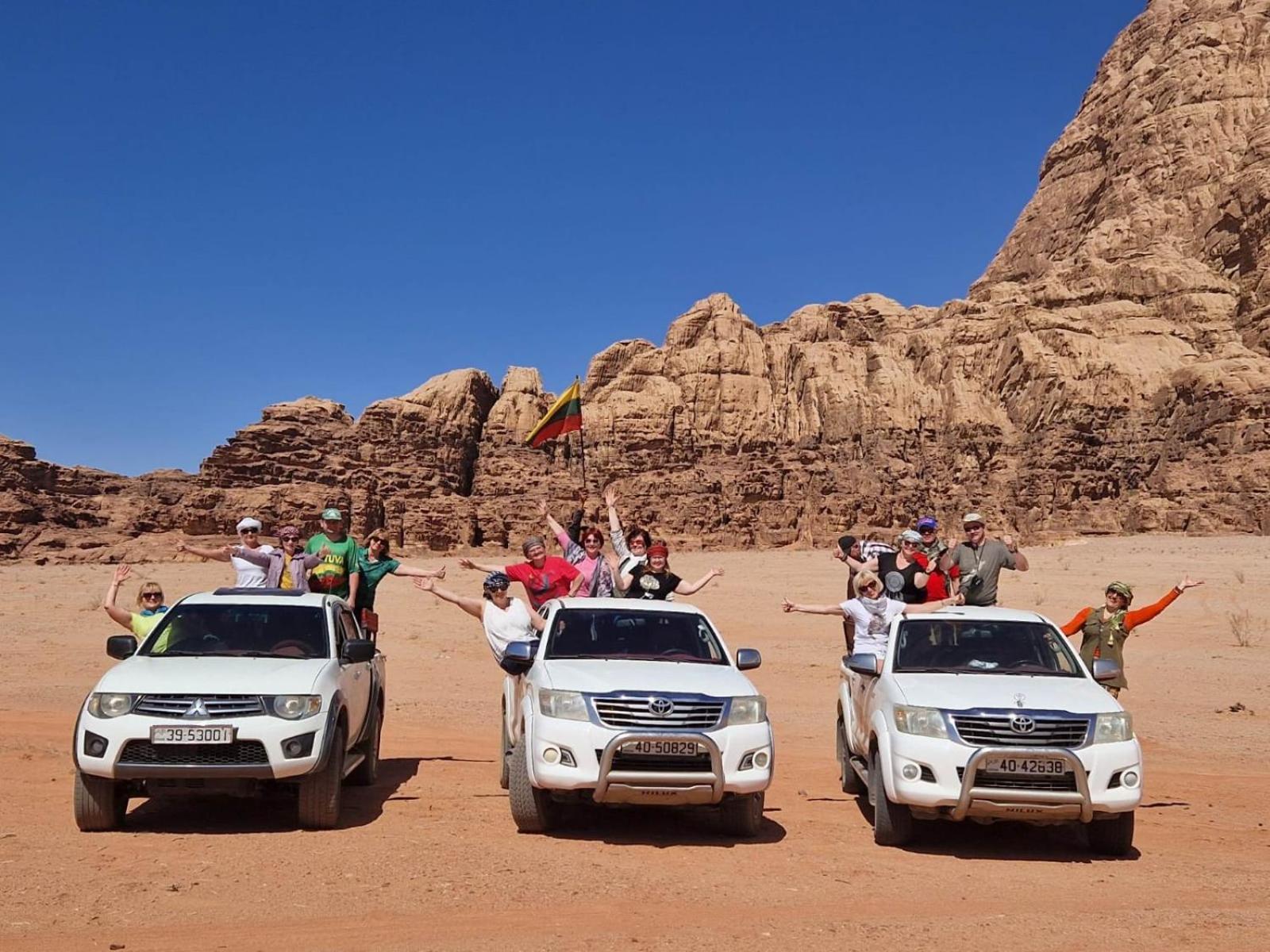 Wadi Rum Desert Secret Camp Вади Рум Екстериор снимка
