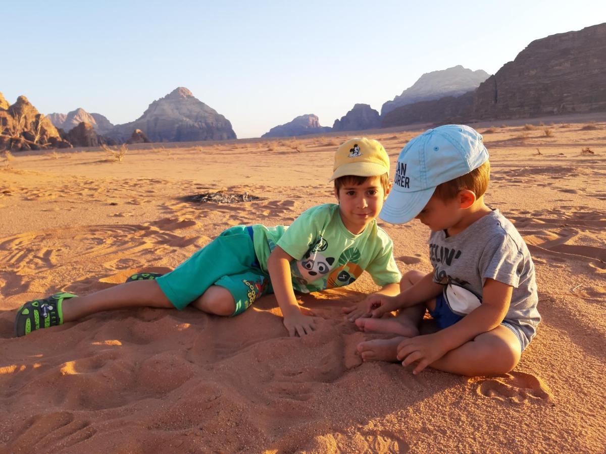 Wadi Rum Desert Secret Camp Вади Рум Екстериор снимка